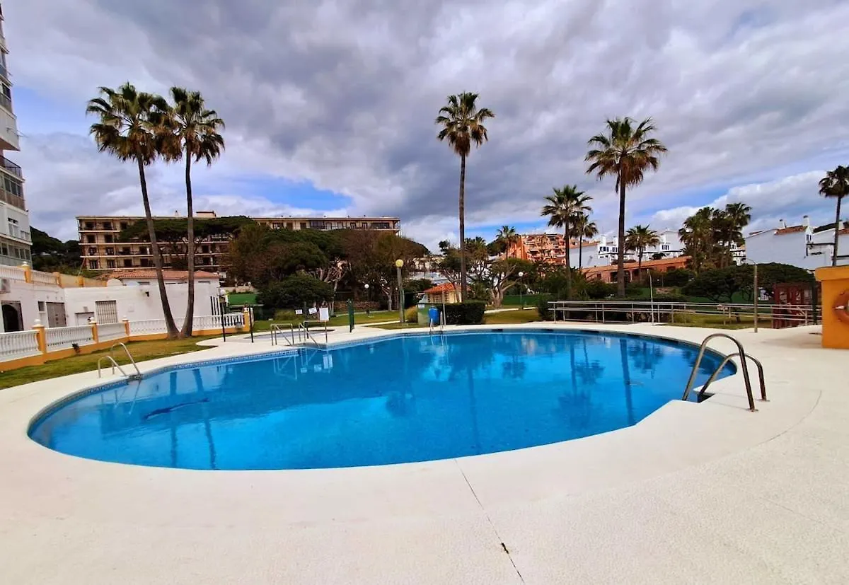 Beachfront Studio Sitio de Calahonda