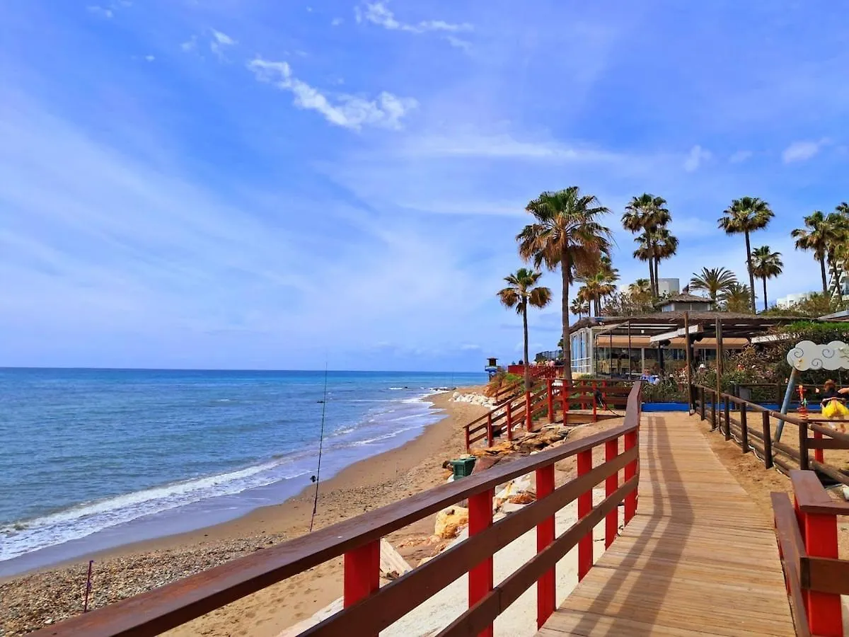 Apartment Beachfront Studio Sitio de Calahonda Spain